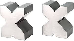 COPPIA DI PRISMI
Alta precisione precisione 0,005 mm
Supporto a V a 90°
sistema di staffaggio superiore
35x35x30m mm campo 3-16 mm